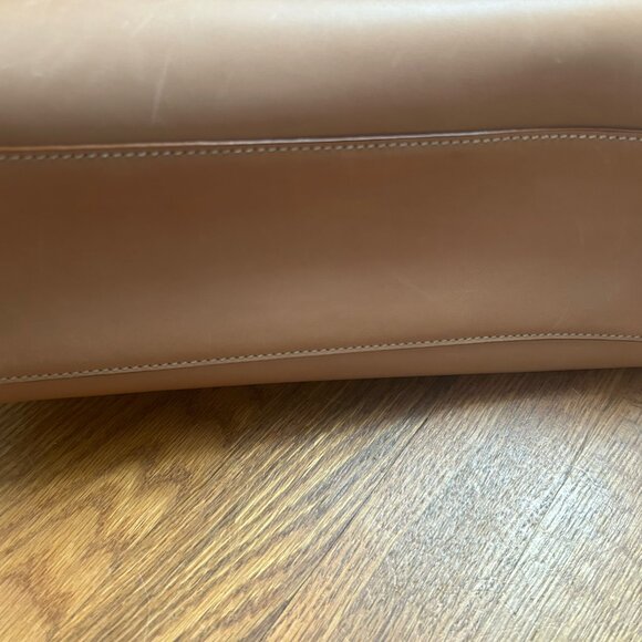 Saint Laurent Fermoir Smooth Calf Leather Handbag - Picture 7 of 12